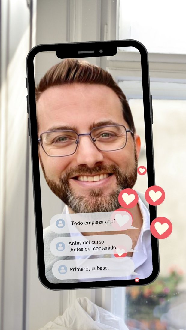 David Labrador sonriendo en una composición de móvil inclinado con el mensaje Primero, la base